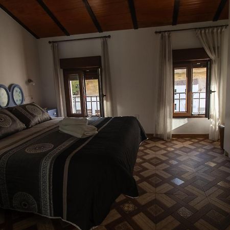 Villa Casa Aveda à Setenil De Las Bodegas Extérieur photo